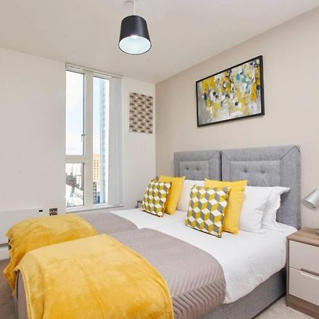 Stunning Apartment - Private Parking - Stadium Views Manchester Exterior foto