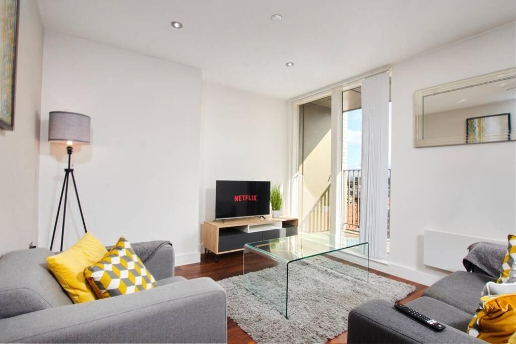 Stunning Apartment - Private Parking - Stadium Views Manchester Exterior foto