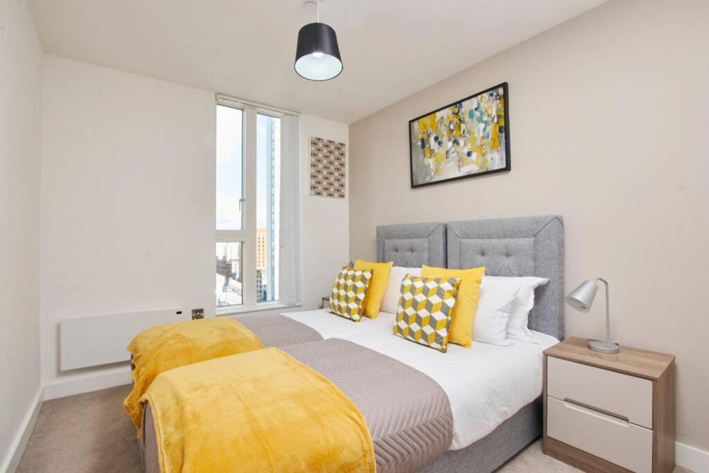 Stunning Apartment - Private Parking - Stadium Views Manchester Exterior foto