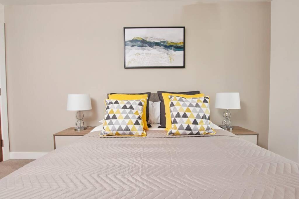 Stunning Apartment - Private Parking - Stadium Views Manchester Exterior foto